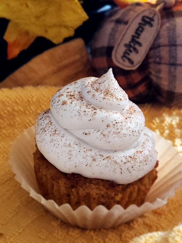 Product Image for  Pumpkin Chai Cupcakes (12)